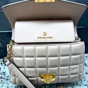 Michael Kors Crossbody with Wallet